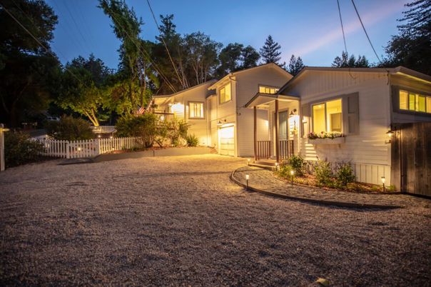 Attached, Backyard, Exterior, Facade, Modern