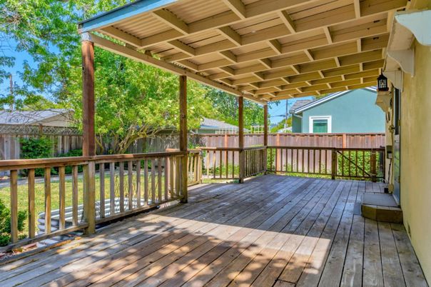 Exterior, Wood Texture Flooring