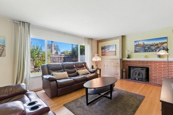 Fireplace, Interior, Living room, Wood Texture Flooring