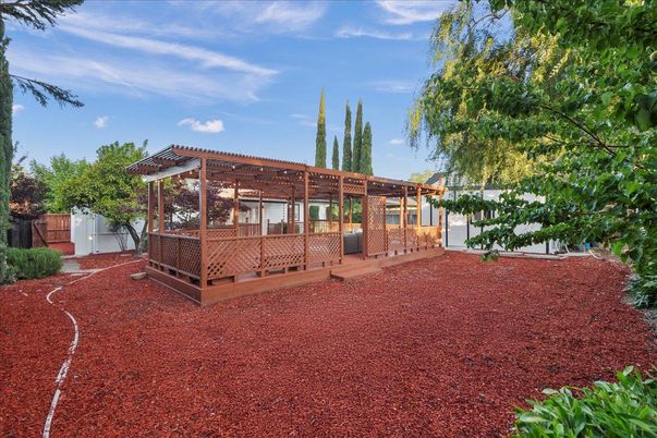 Backyard, Exterior, Hot Tub