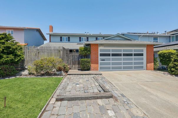 Attached, Exterior, Facade, Brick Facade, Ranch