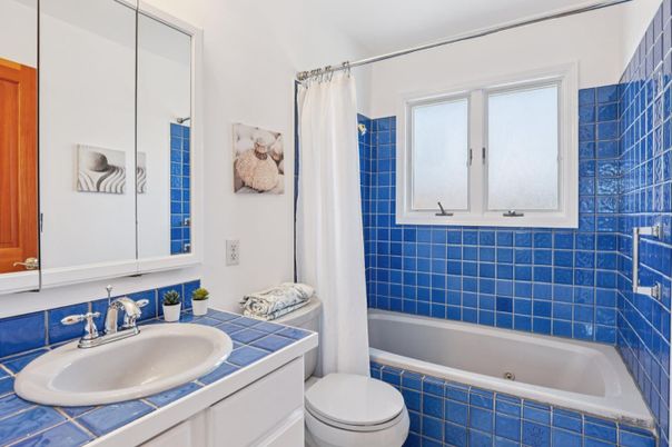 Bathroom, Interior, Tile Countertops