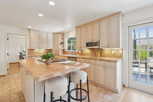 Interior, Kitchen, Recessed Lighting, Tile Countertops