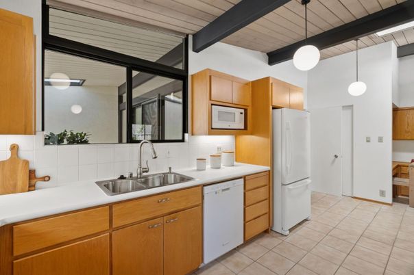 Interior, Kitchen, Pendant Lights, Wooden Ceilings