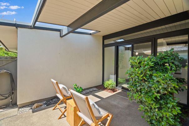 Exterior, Sun Room
