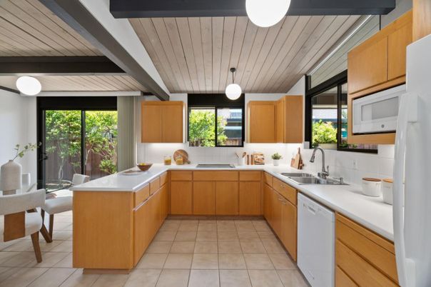 Dining room, Interior, Kitchen, Pendant Lights, Wooden Ceilings