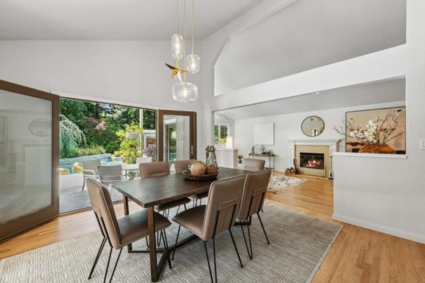 Dining room, Fireplace, Interior, Pendant Lights, Wood Texture Flooring