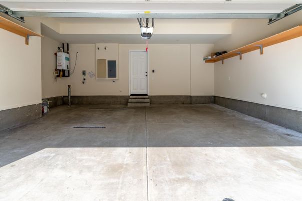 Garage, Interior