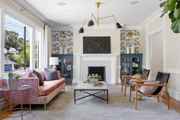 Fireplace, Interior, Living room, Pendant Lights, Recessed Lighting, Wood Texture Flooring