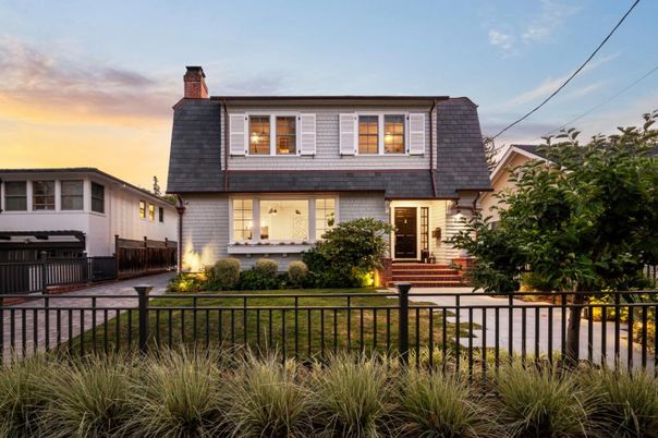 Exterior, Facade, Cape Cod