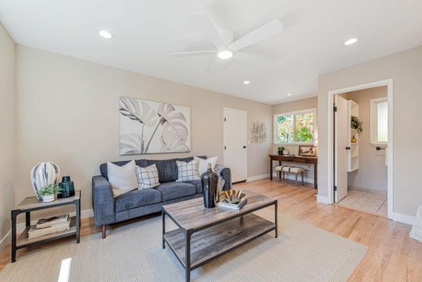Interior, Living room, Recessed Lighting, Wood Texture Flooring
