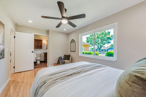 Bathroom, Bedroom, Interior, Recessed Lighting, Wood Texture Flooring