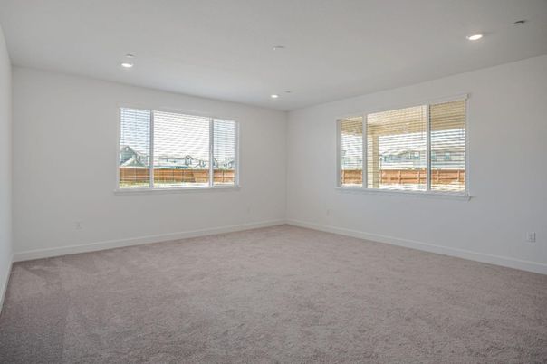 Empty room, Interior, Recessed Lighting