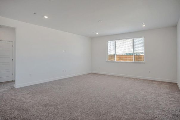 Empty room, Interior, Recessed Lighting