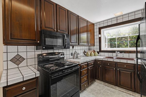 Interior, Kitchen, Tile Countertops
