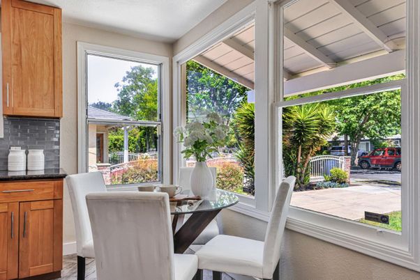 Dining room, Interior