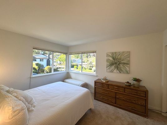 Bedroom, Interior, Water