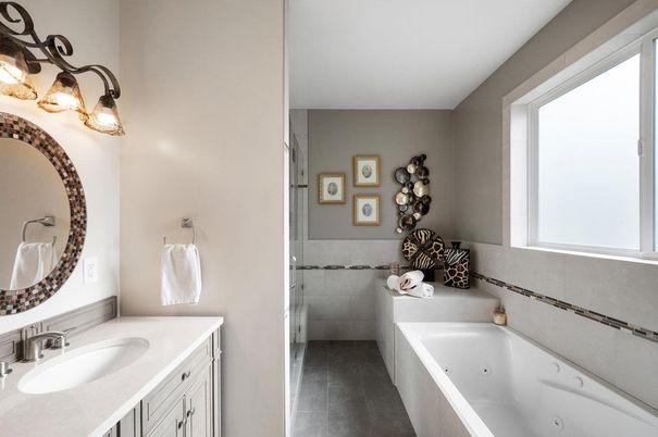 Bathroom, Dual Sink Vanities, Interior