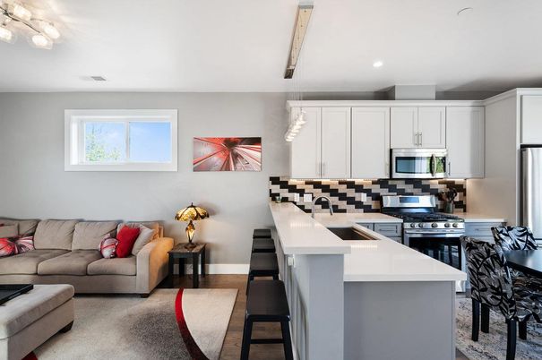 Interior, Kitchen, Living room, Pendant Lights, Recessed Lighting, Stainless Steel Appliances