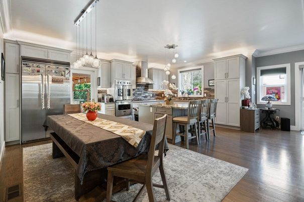 Dining room, Interior, Kitchen, Pendant Lights, Stainless Steel Appliances, Wood Texture Flooring