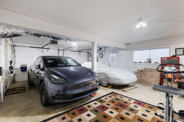 Fitness Equipment, Garage, Interior