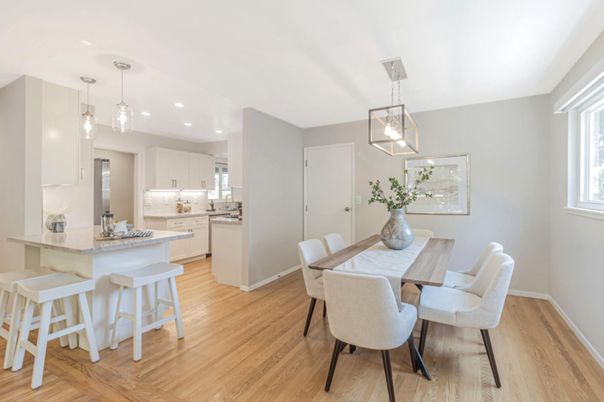 Dining room, Interior, Kitchen, Pendant Lights, Recessed Lighting, Wood Texture Flooring