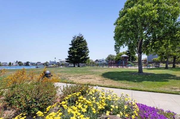 Exterior, Playground