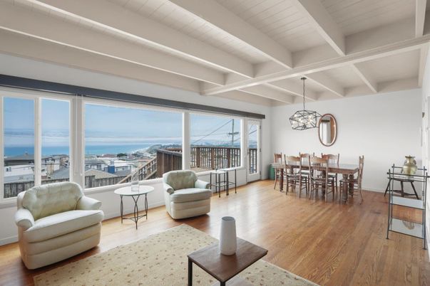 Dining room, Interior, Pendant Lights, Water, Wood Texture Flooring