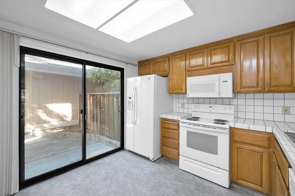 Interior, Kitchen, Tile Countertops