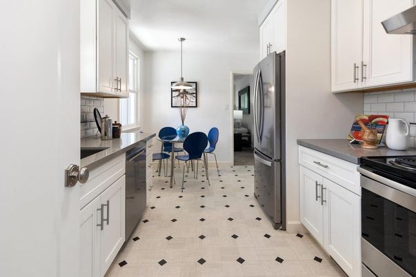 Dining room, Interior, Kitchen, Pendant Lights, Stainless Steel Appliances