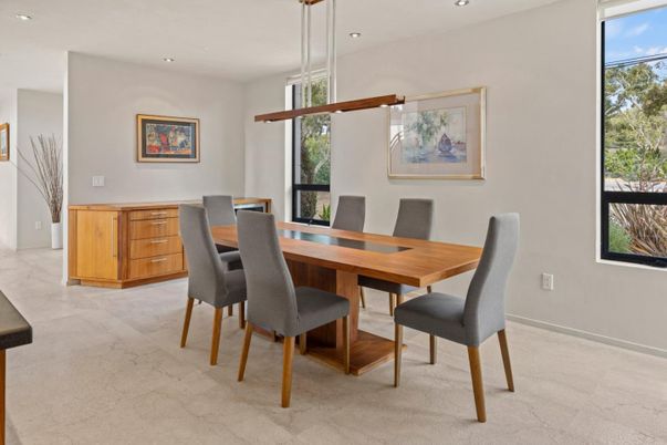 Dining room, Interior, Pendant Lights, Recessed Lighting