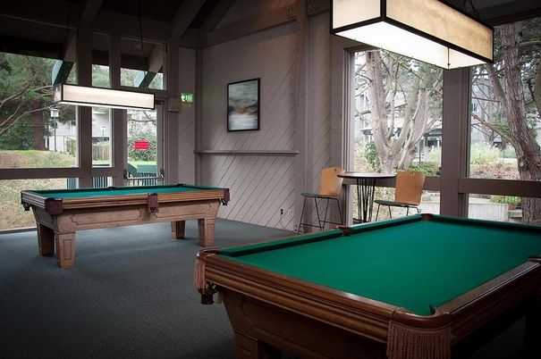 Billiard Table, Game Room, Interior