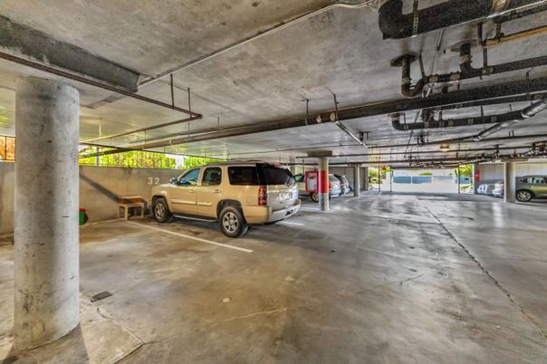 Garage, Interior