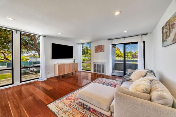Interior, Living room, Recessed Lighting, Wood Texture Flooring