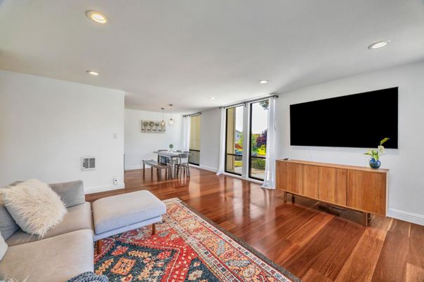 Dining room, Interior, Living room, Pendant Lights, Recessed Lighting, Wood Texture Flooring