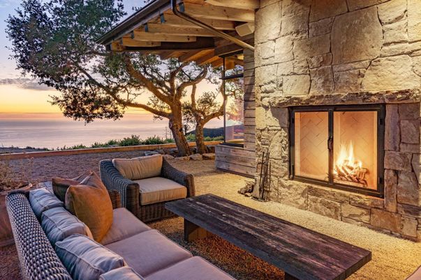 Exterior, Fireplace, Water