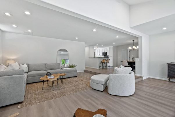 Chandelier, Dining room, Interior, Living room, Recessed Lighting, Wood Texture Flooring