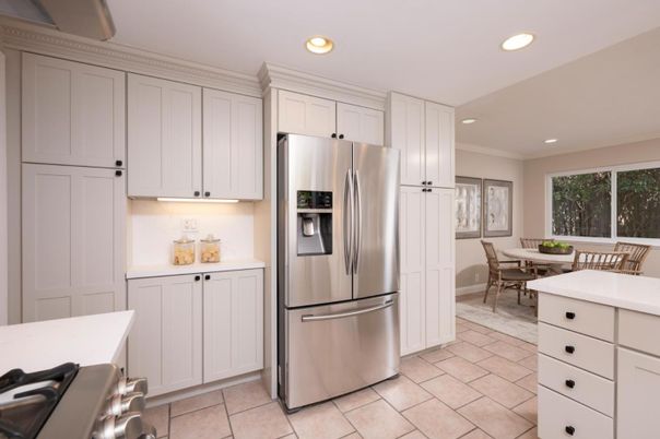 Dining room, Interior, Kitchen, Recessed Lighting, Stainless Steel Appliances