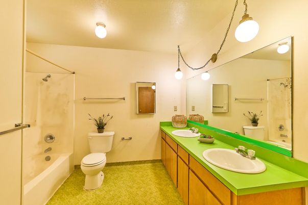 Bathroom, Dual Sink Vanities, Interior, Pendant Lights