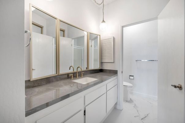 Bathroom, Interior, Marble, Pendant Lights