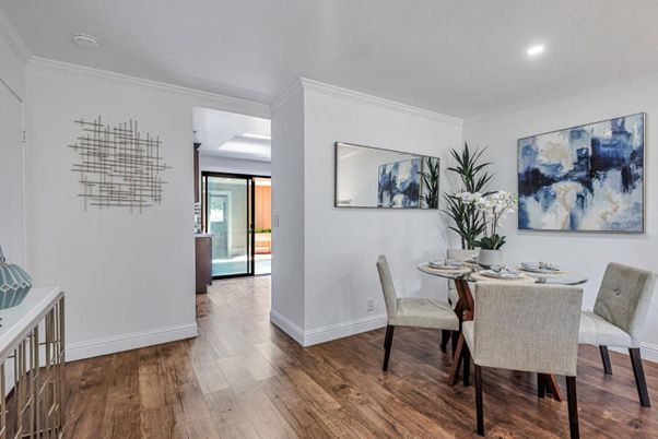 Dining room, Interior, Recessed Lighting, Wood Texture Flooring