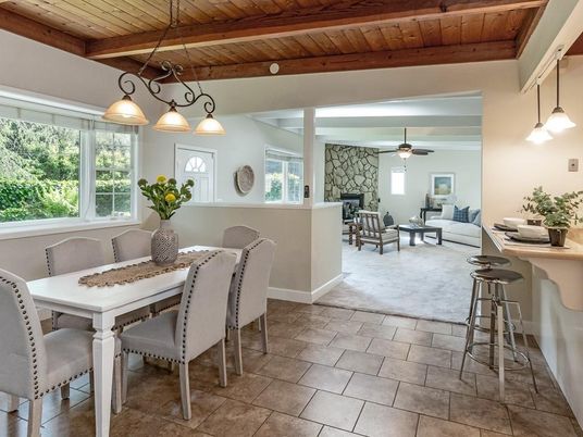 Dining room, Interior, Living room, Pendant Lights, Wooden Beams, Wooden Ceilings