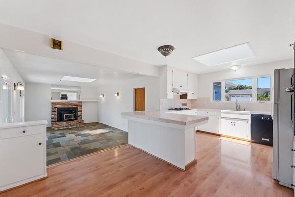 Fireplace, Interior, Kitchen, Wood Texture Flooring