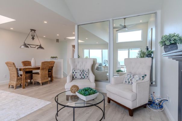Dining room, Interior, Living room, Pendant Lights, Recessed Lighting, Wood Texture Flooring