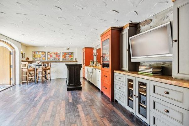 Dining room, Interior, Kitchen, Recessed Lighting, Wood Texture Flooring