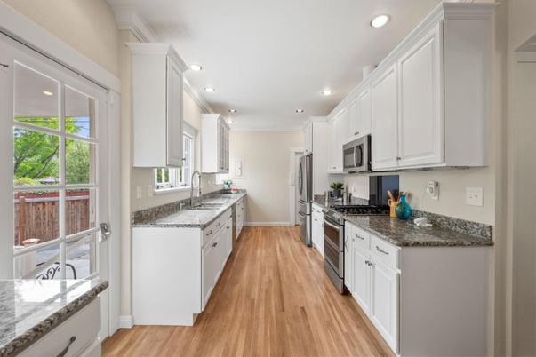 Interior, Kitchen, Recessed Lighting, Wood Texture Flooring
