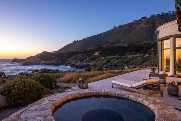 Exterior, Pool, Water