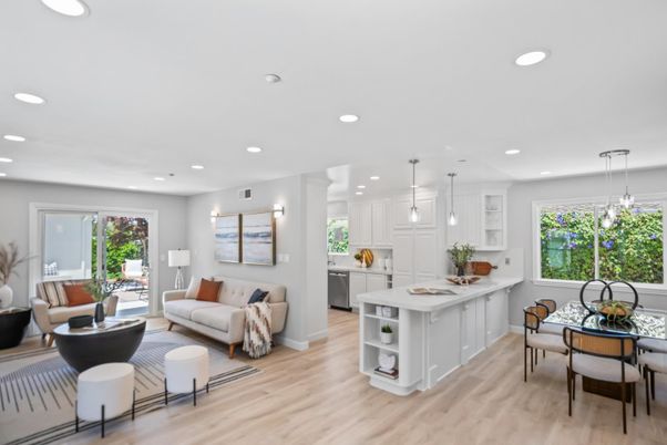Dining room, Interior, Kitchen, Living room, Pendant Lights, Recessed Lighting, Wood Texture Flooring