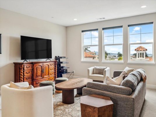 Interior, Living room, Recessed Lighting, Water