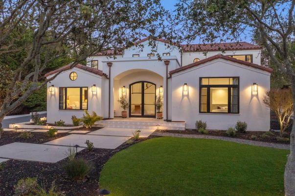 Backyard, Exterior, Facade, Spanish Mediterranean